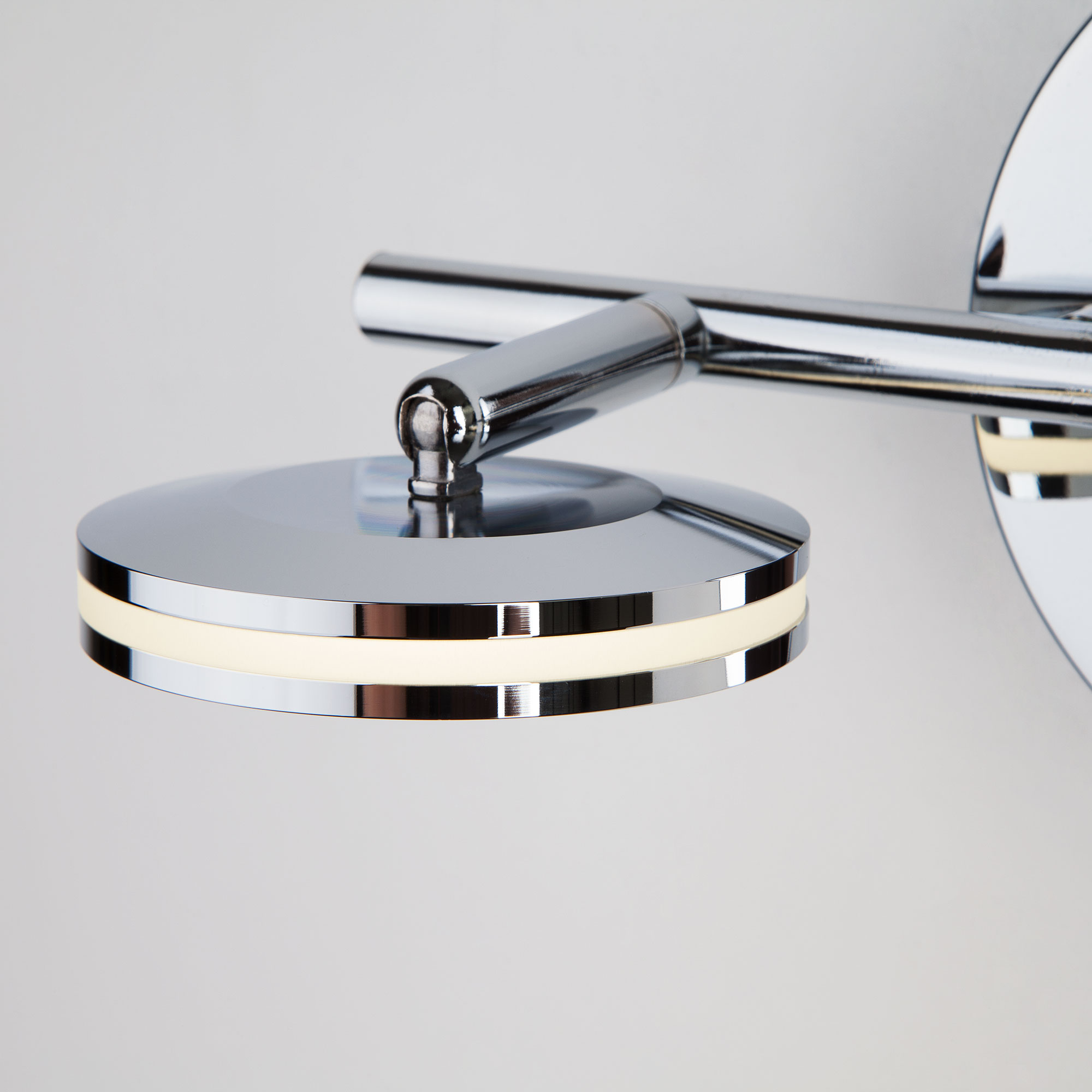 Настенный светодиодный светильник Eurosvet Round 20002/2 хром