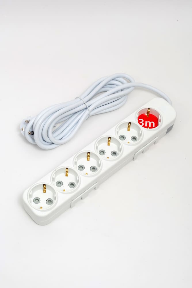 Удлинитель с/з 6вх с защитными шторками ELBI Myra 527-010203-621