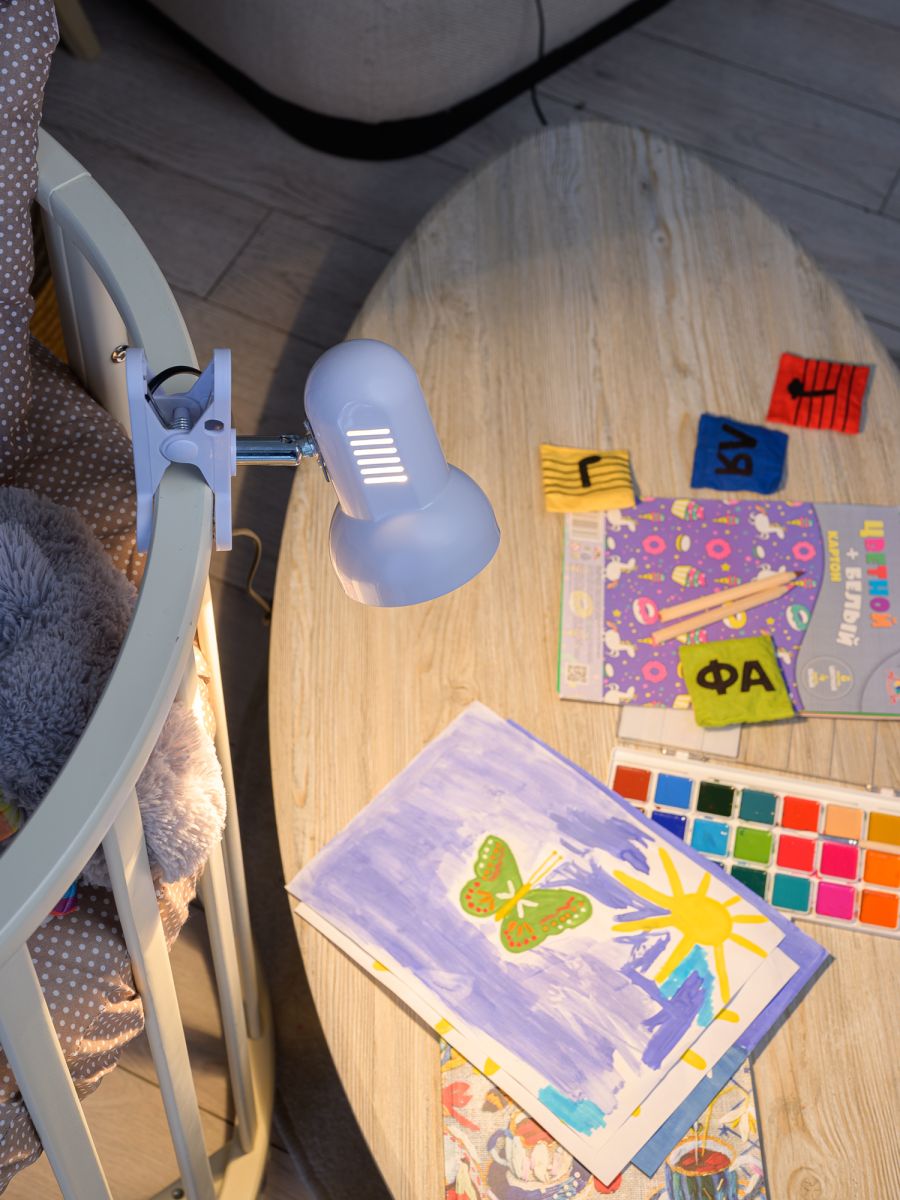 Настольная лампа ARTSTYLE HT-121W