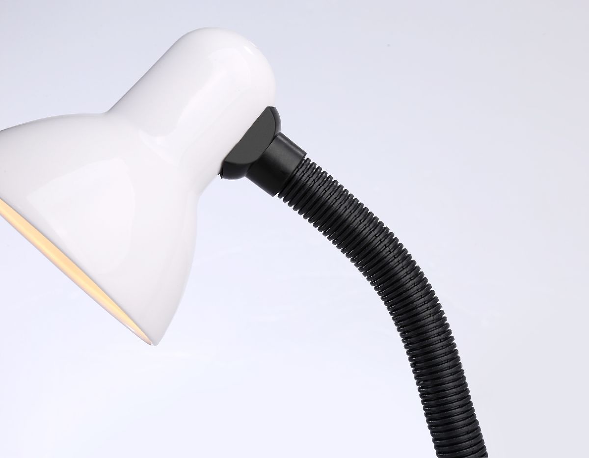 Настольная лампа Ambrella Light Desk DE7701