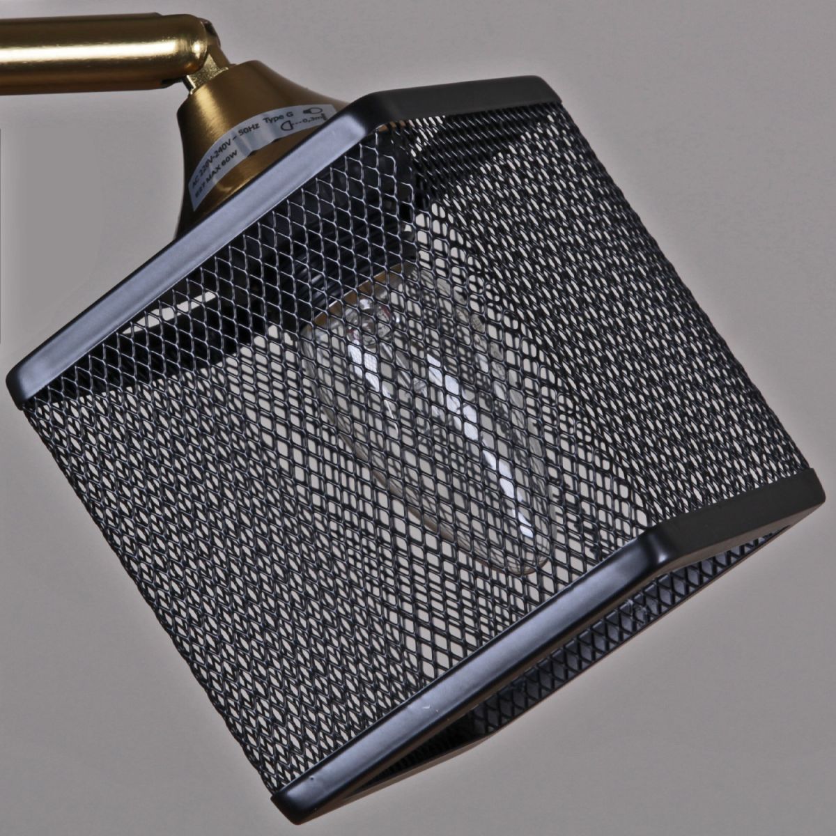 Люстра на штанге Reluce 60660-0.3-09 BK+COP