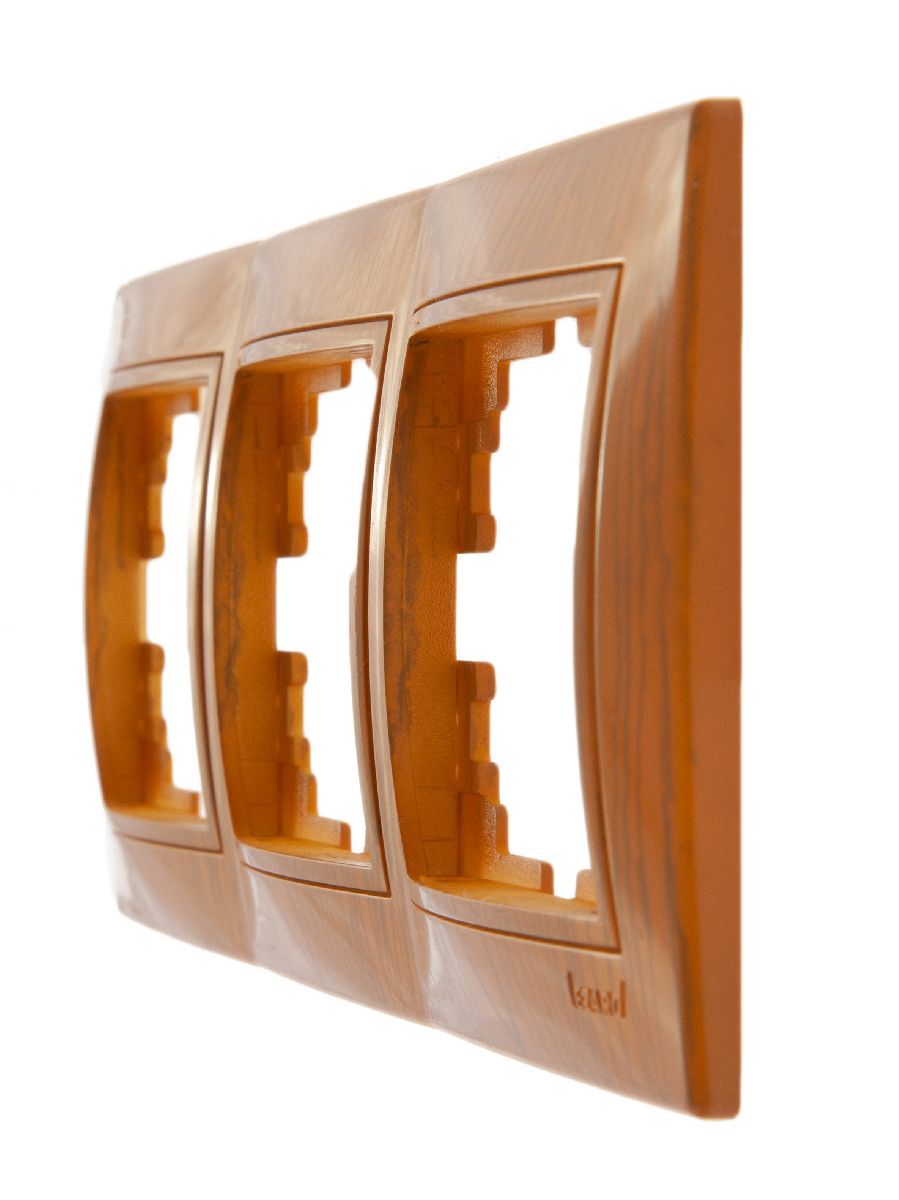 Рамка 3-местная горизонтальная Lezard Mira 701-0701-148