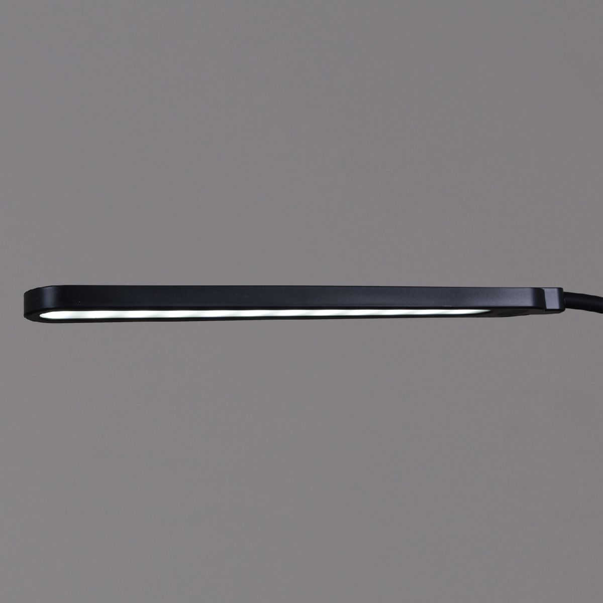 Настольная лампа Reluce 00868-0.7-01L BK