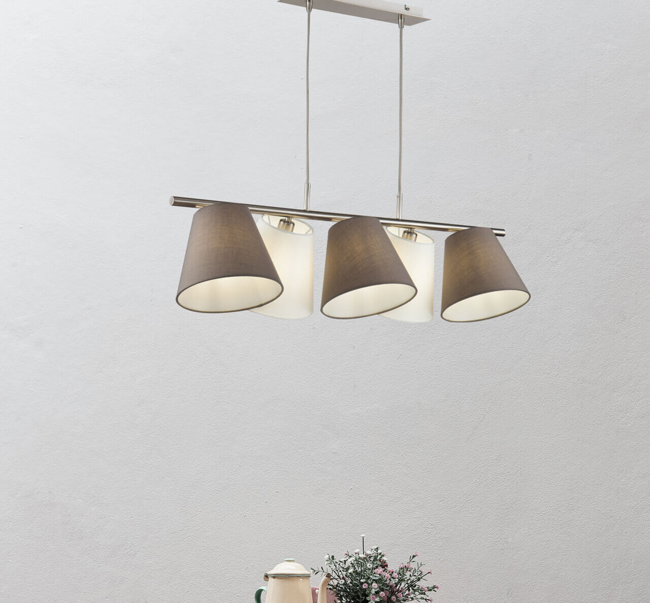 Подвесная люстра Maytoni Tarrasa MOD009PL-05N