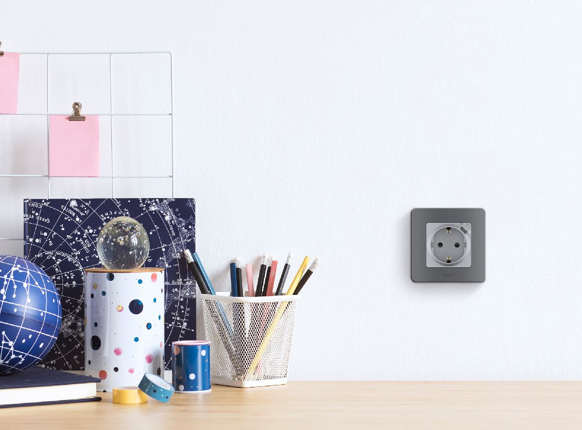 Рамка одноместная Legrand Inspiria 673937