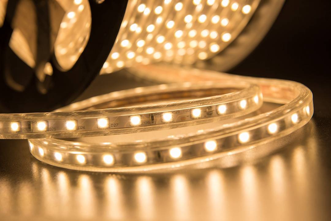 Светодиодная лента SWG LT560-WW-50 000941