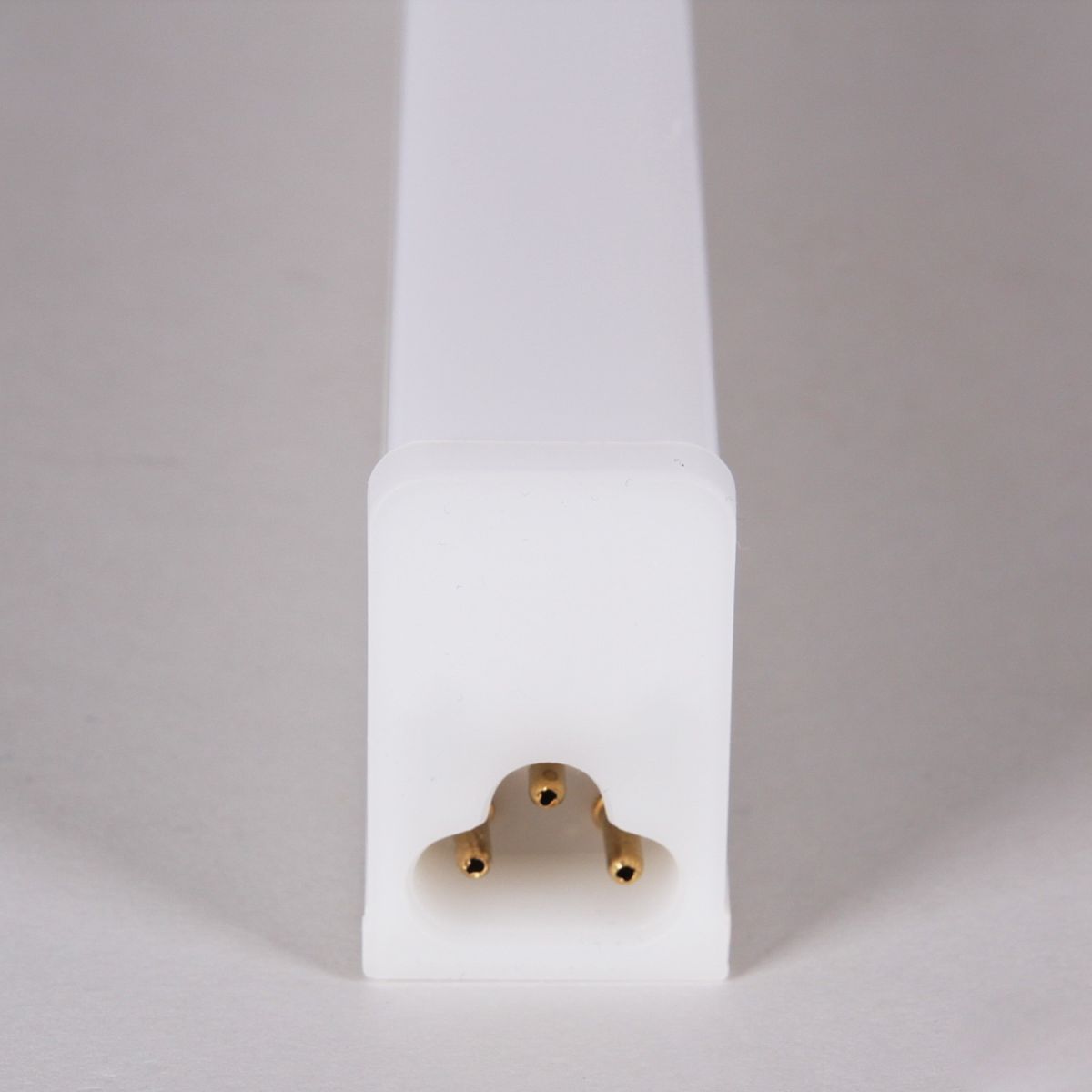 Линейный светильник Reluce 54002-9.5-001QL 4000K LED9W WT