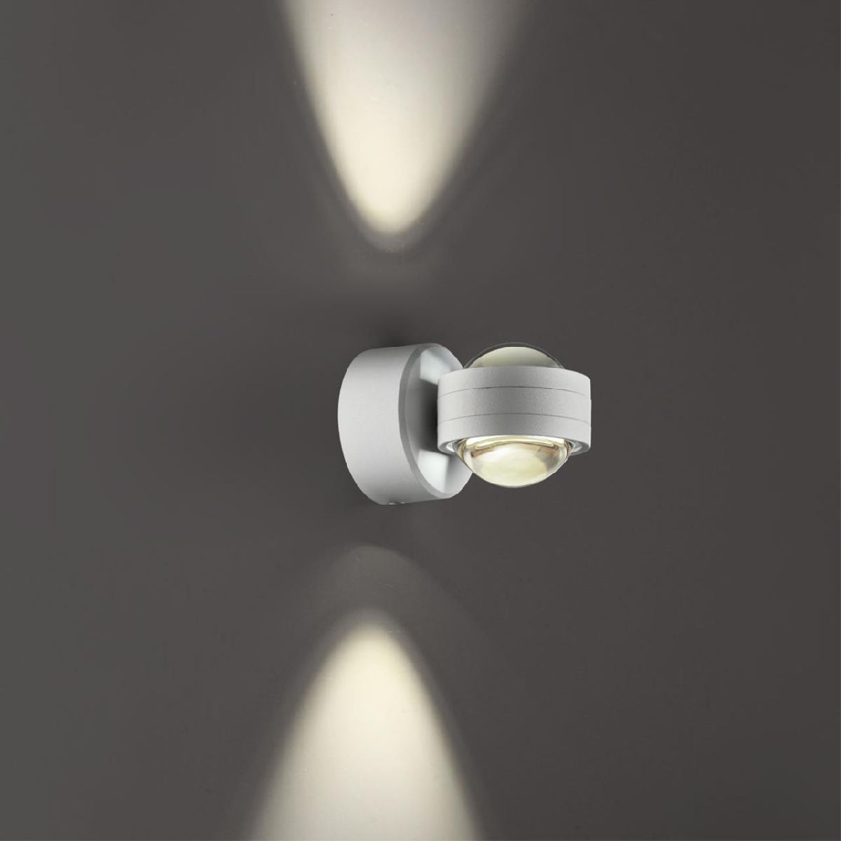 Уличный настенный светильник шар Novotech Calle 359303