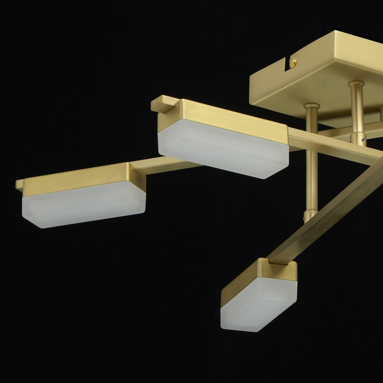 Потолочная светодиодная люстра De Markt Этингер 11 704015506