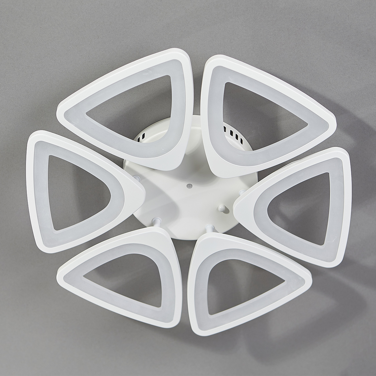 Потолочная светодиодная люстра Escada Umbrella 10218/6LED 85W