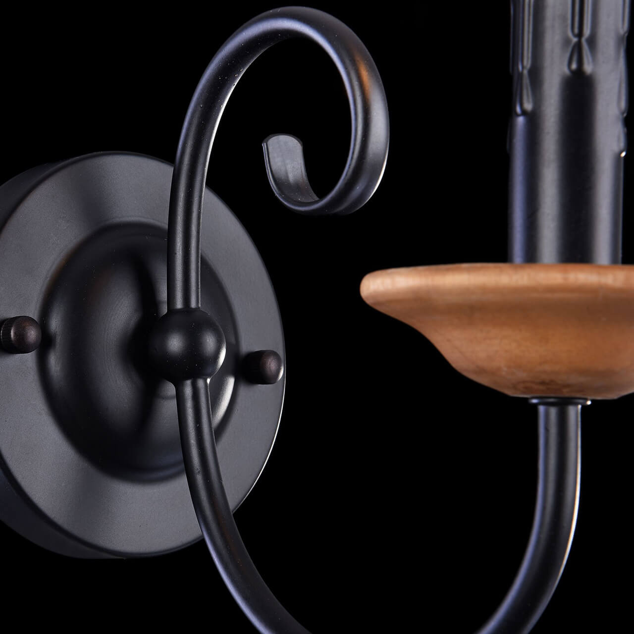 Бра Freya Benigna FR2170-WL-01-BR