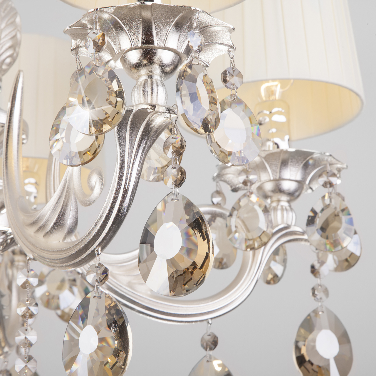 Подвесная люстра Eurosvet Argenta 10098/5 серебро/тонированный хрусталь Strotskis