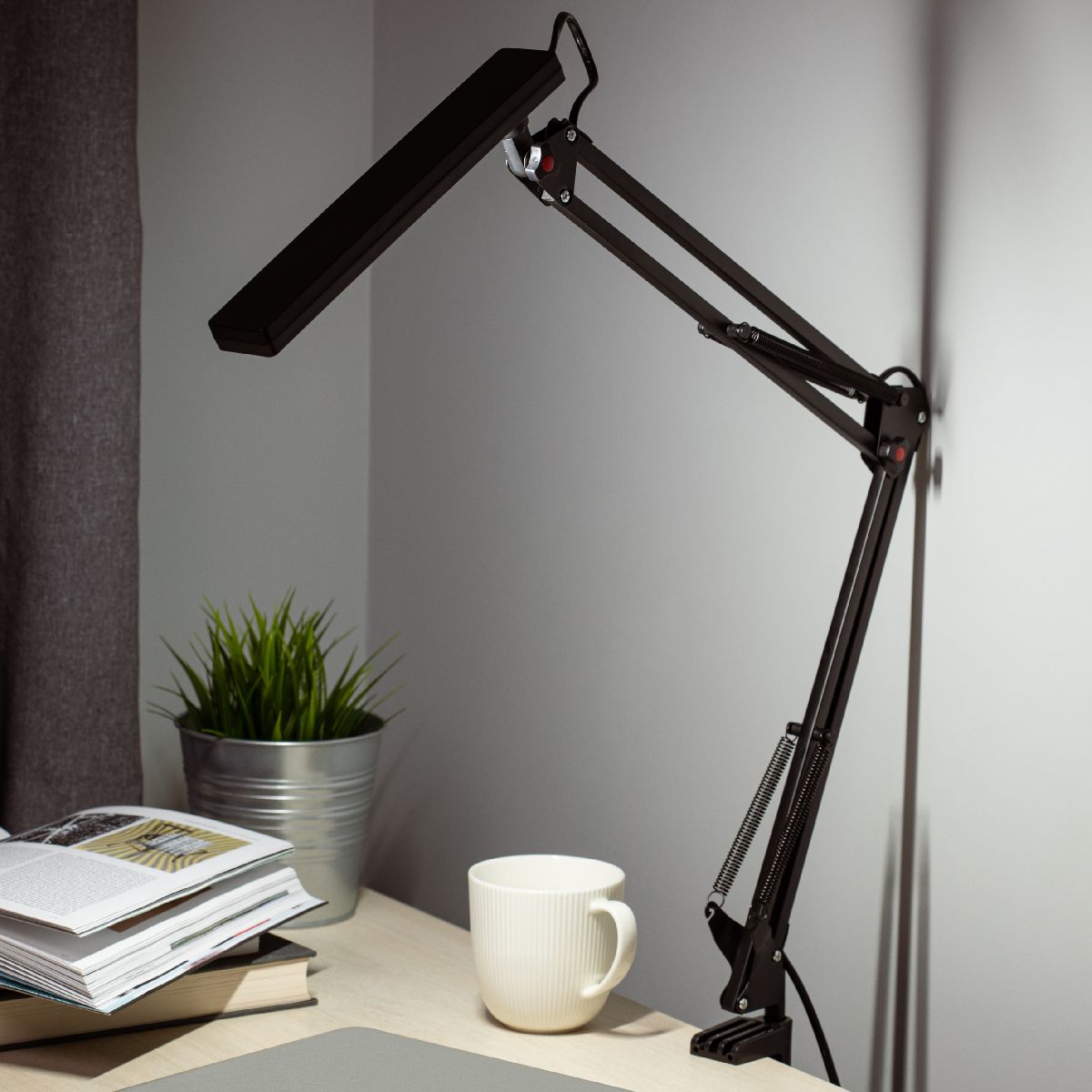 Настольная лампа Эра NLED-507-8W-BK Б0058338