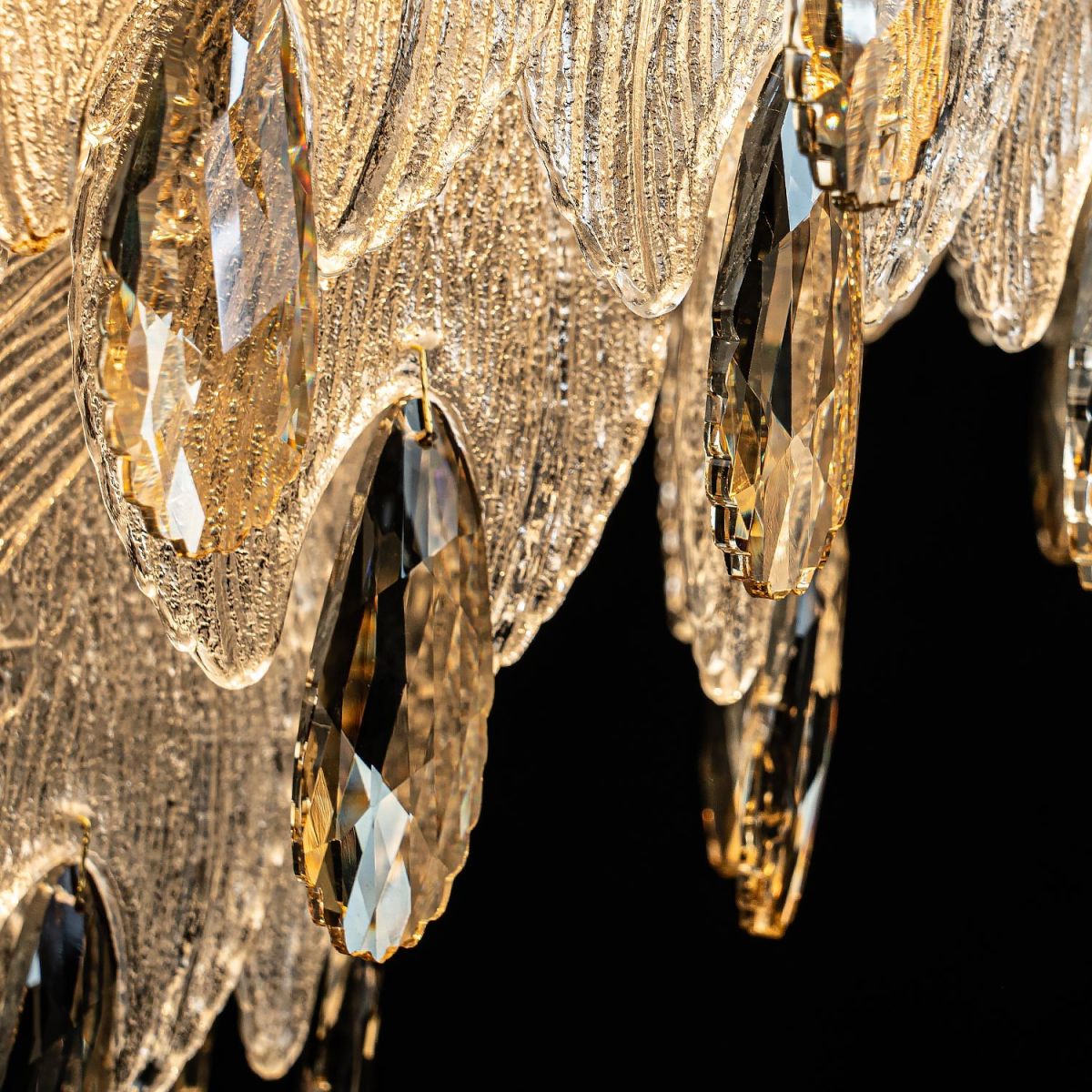 Подвесная люстра Modelux ML.6928.600 GD