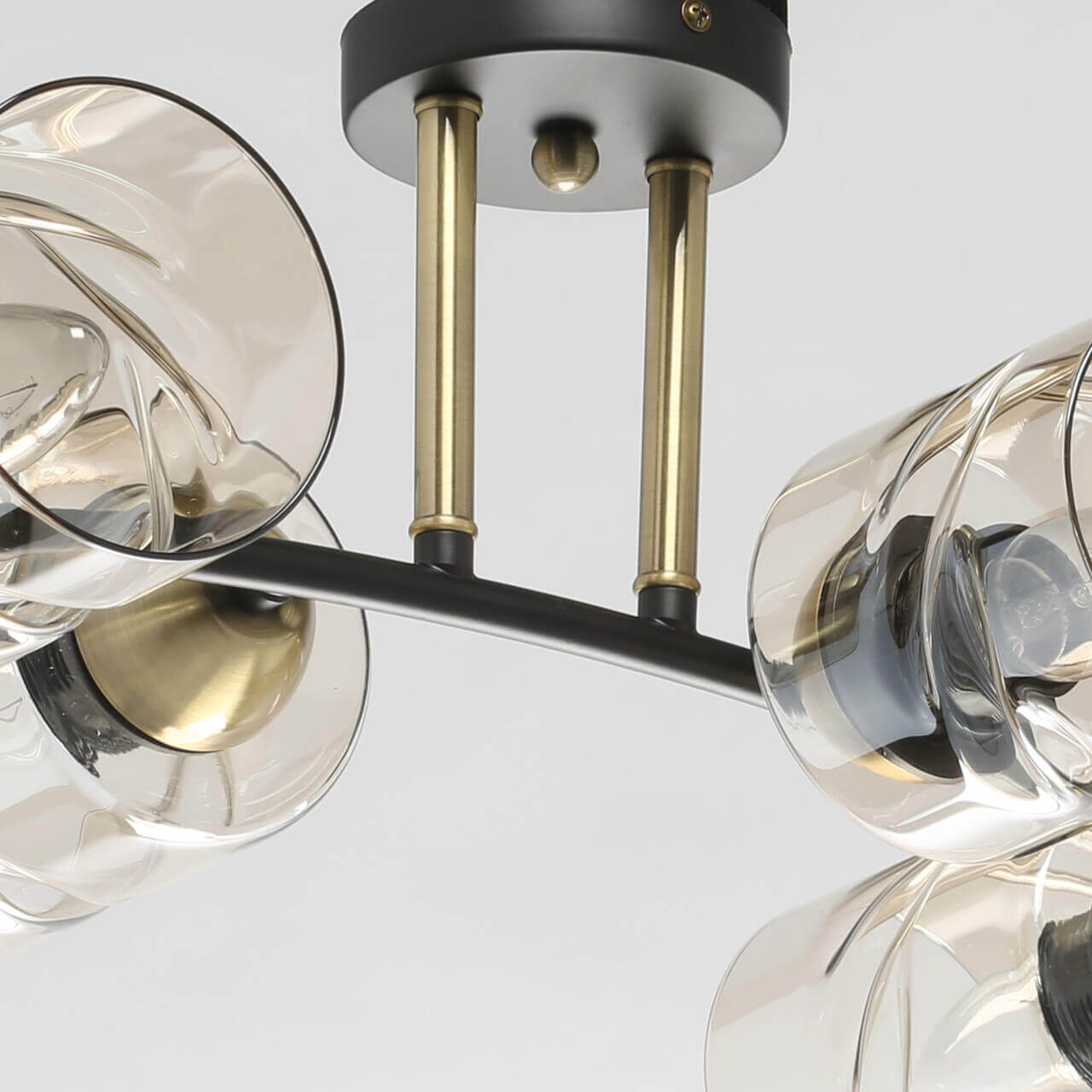 Люстра на штанге DeMarkt 638017704 в Москве