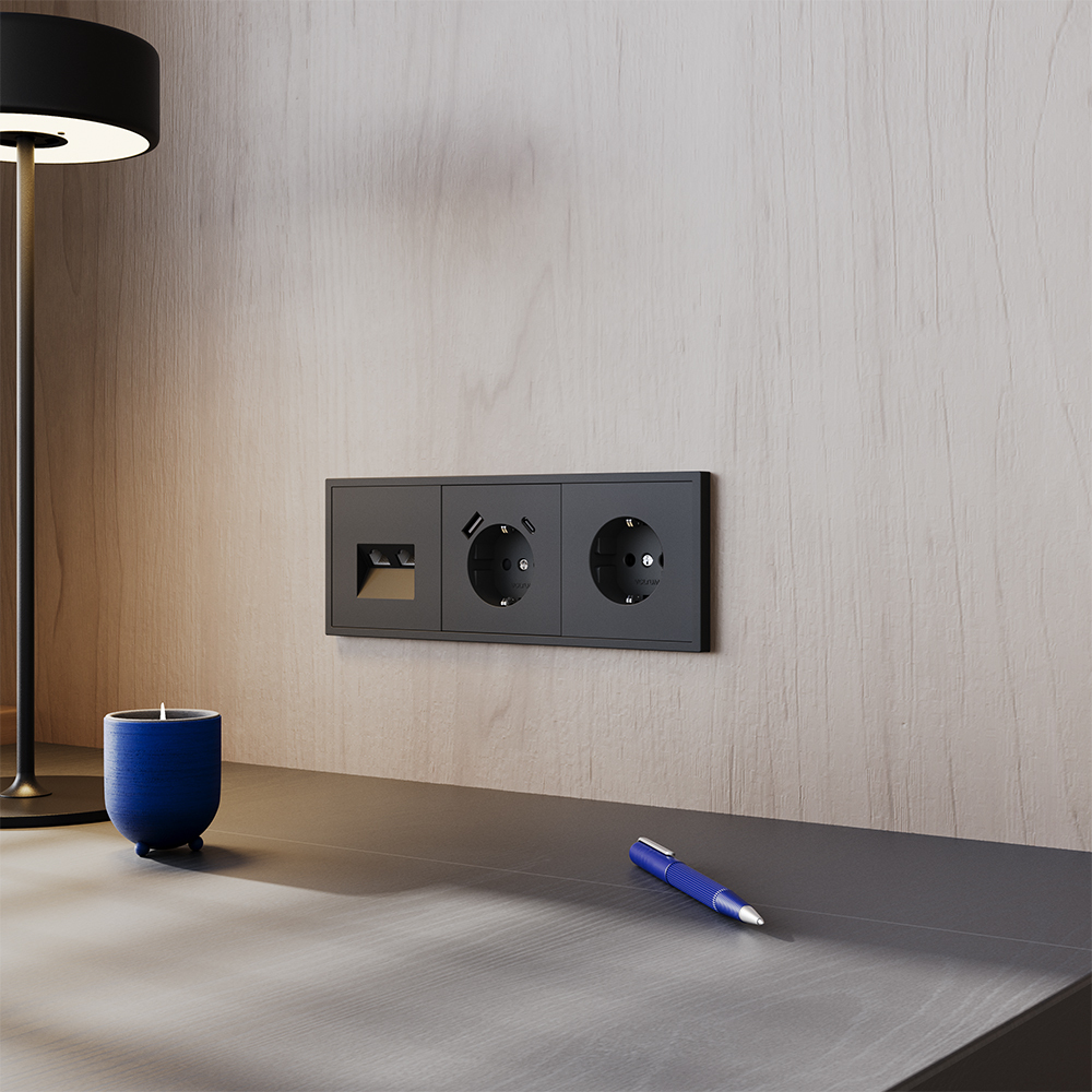 Розетка компьютерная двойная Voltum S70 VLS060208 (черный матовый)