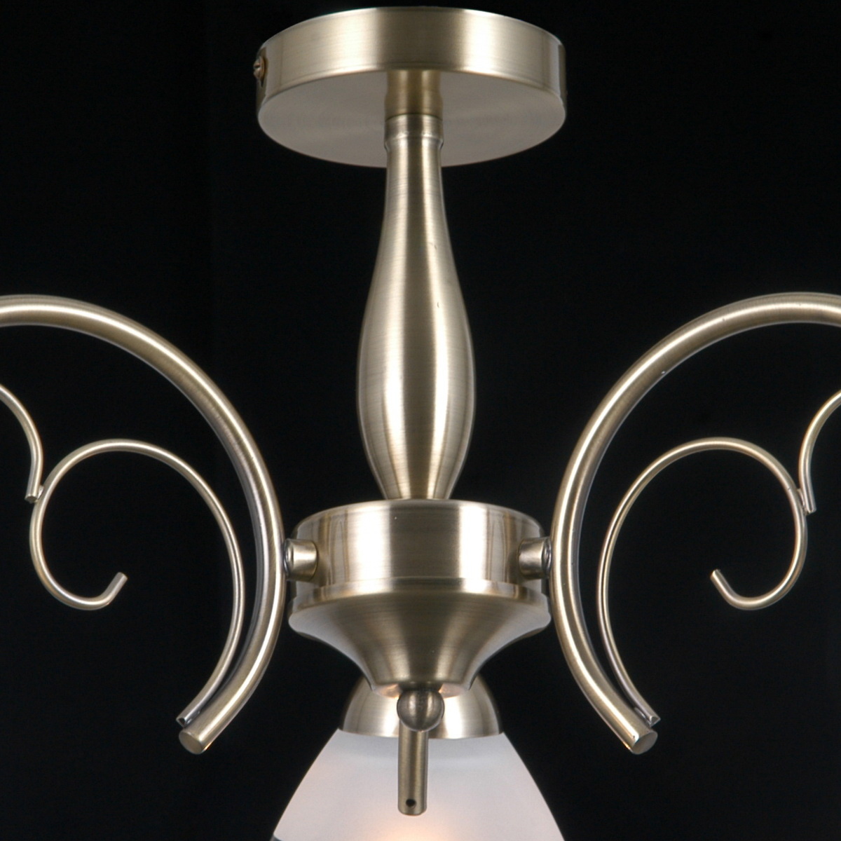 Люстра на штанге Illumico IL0434-3CSQ-79 AB