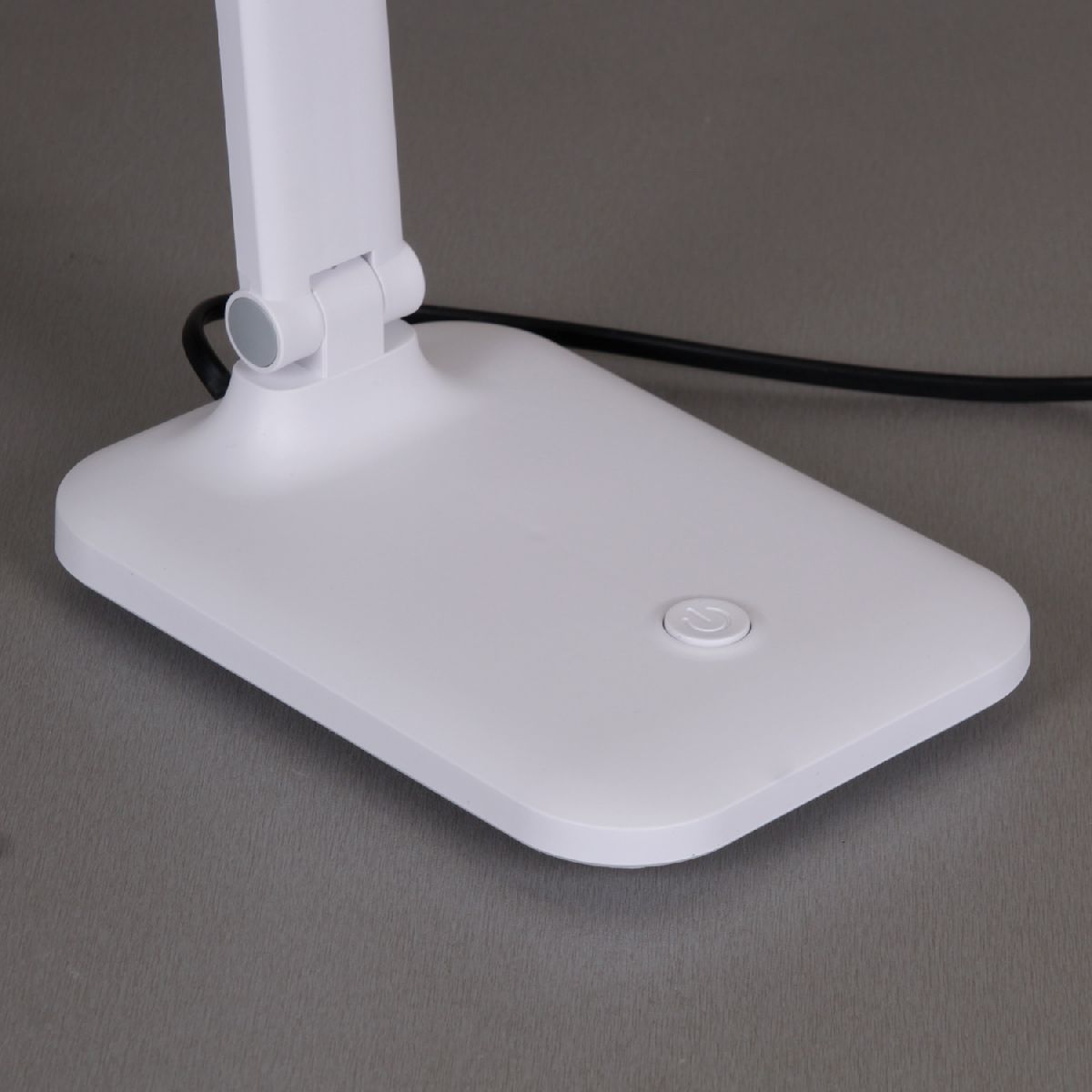 Настольная лампа Reluce 00518-0.7-01 WT