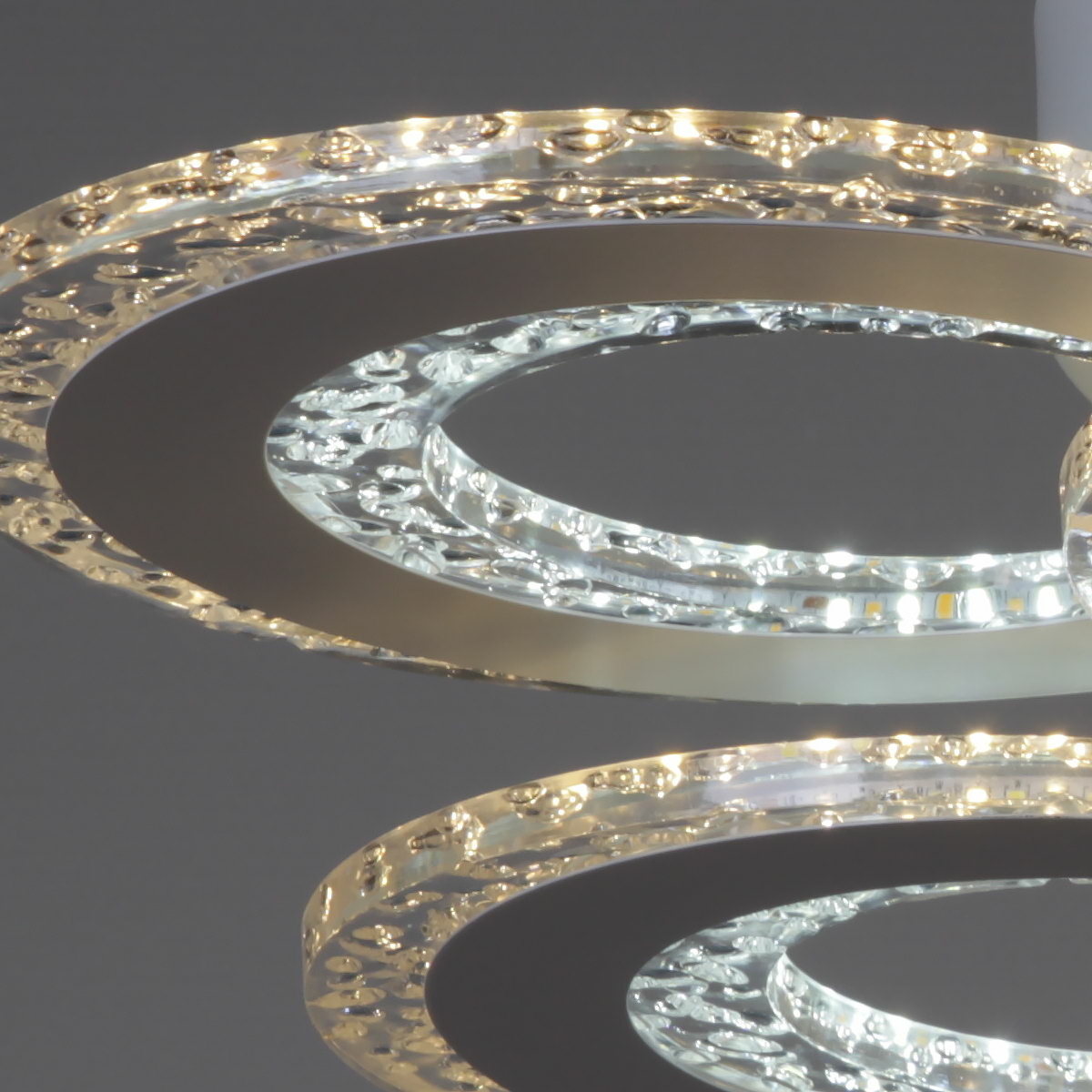 Потолочная люстра Reluce 08423-0.3-3+3