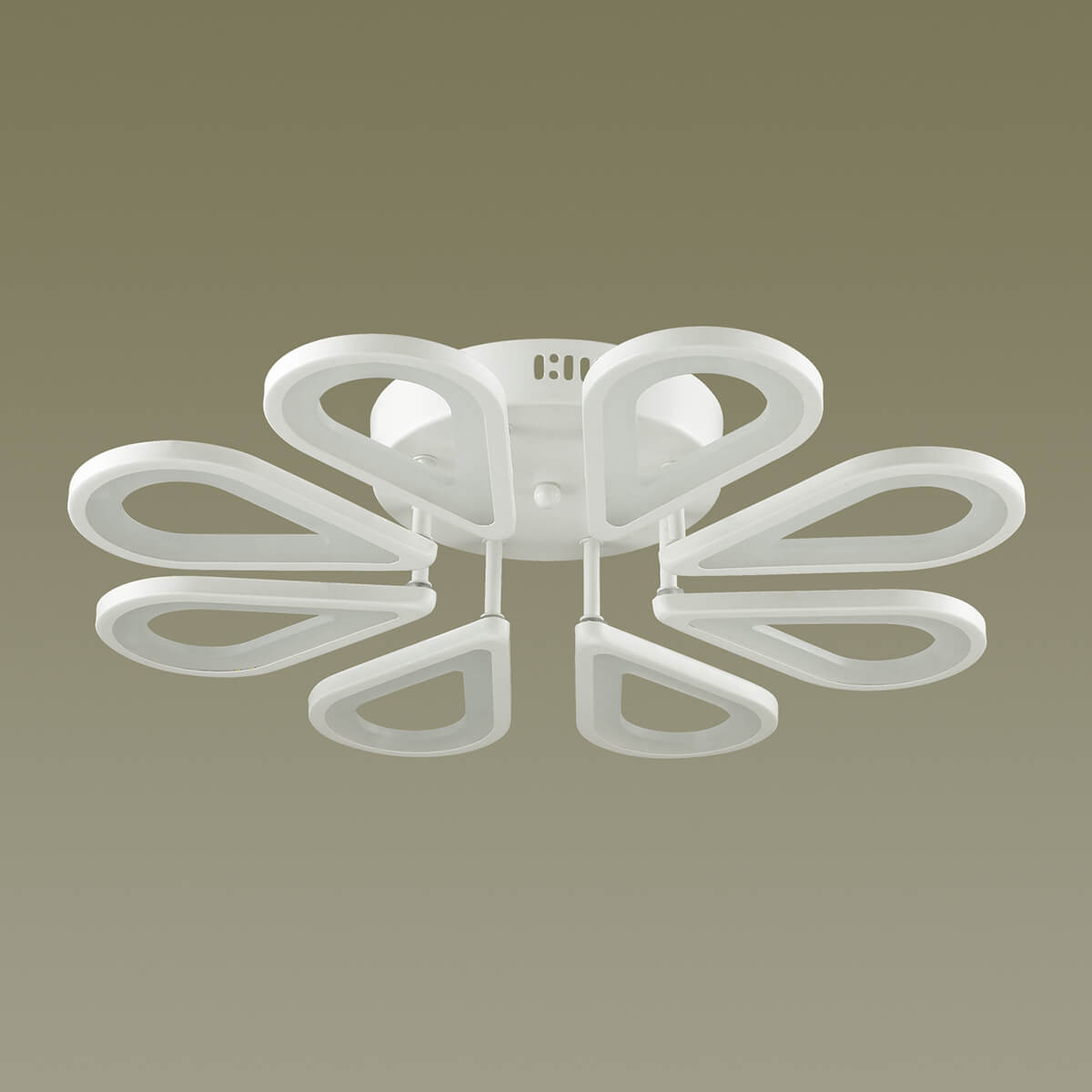 Потолочная светодиодная люстра Lumion Alodia 3668/72CL