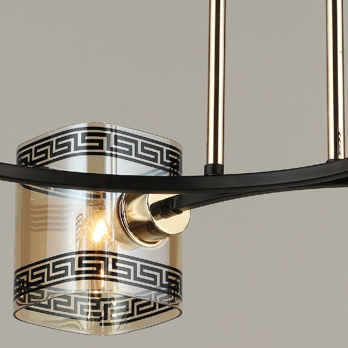 Потолочная люстра Reluce 04723-0.3-04