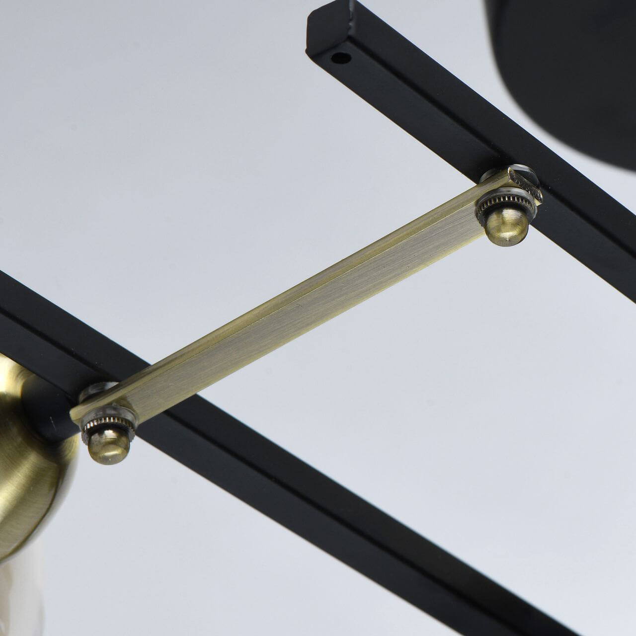 Потолочная люстра De Markt Гамбург 605013704 в Москве