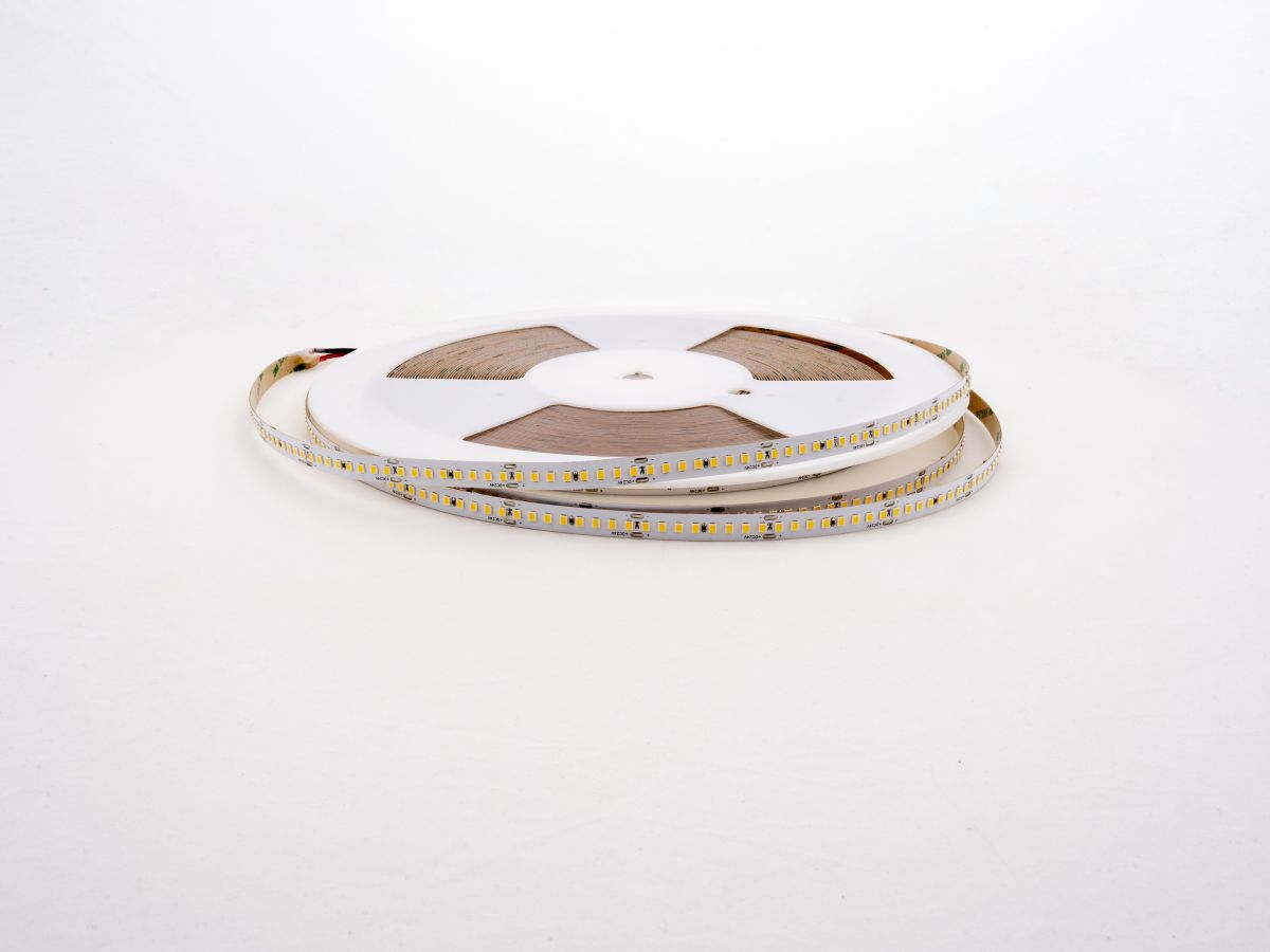 Светодиодная лента LEDS POWER 2835 176/м (16Вт/м) 24В нейтральная 30м/кат, серия ПРО140 005775