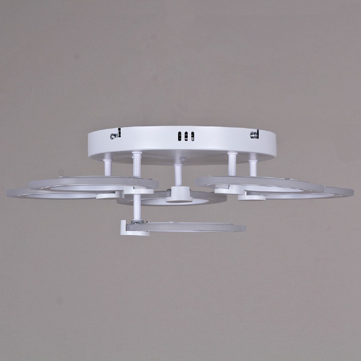 Потолочная люстра Reluce 09501-0.3-5+1 WH