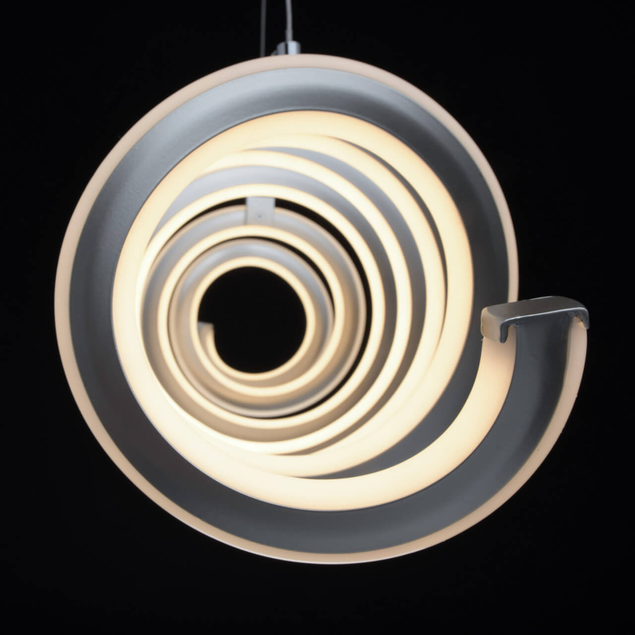 Подвесной светодиодный светильник De Markt Аурих 496018401