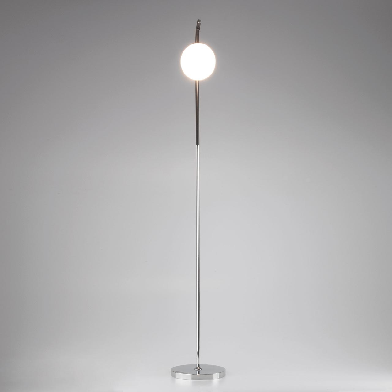 Торшер Eurosvet Globe 01038/1 хром/черный