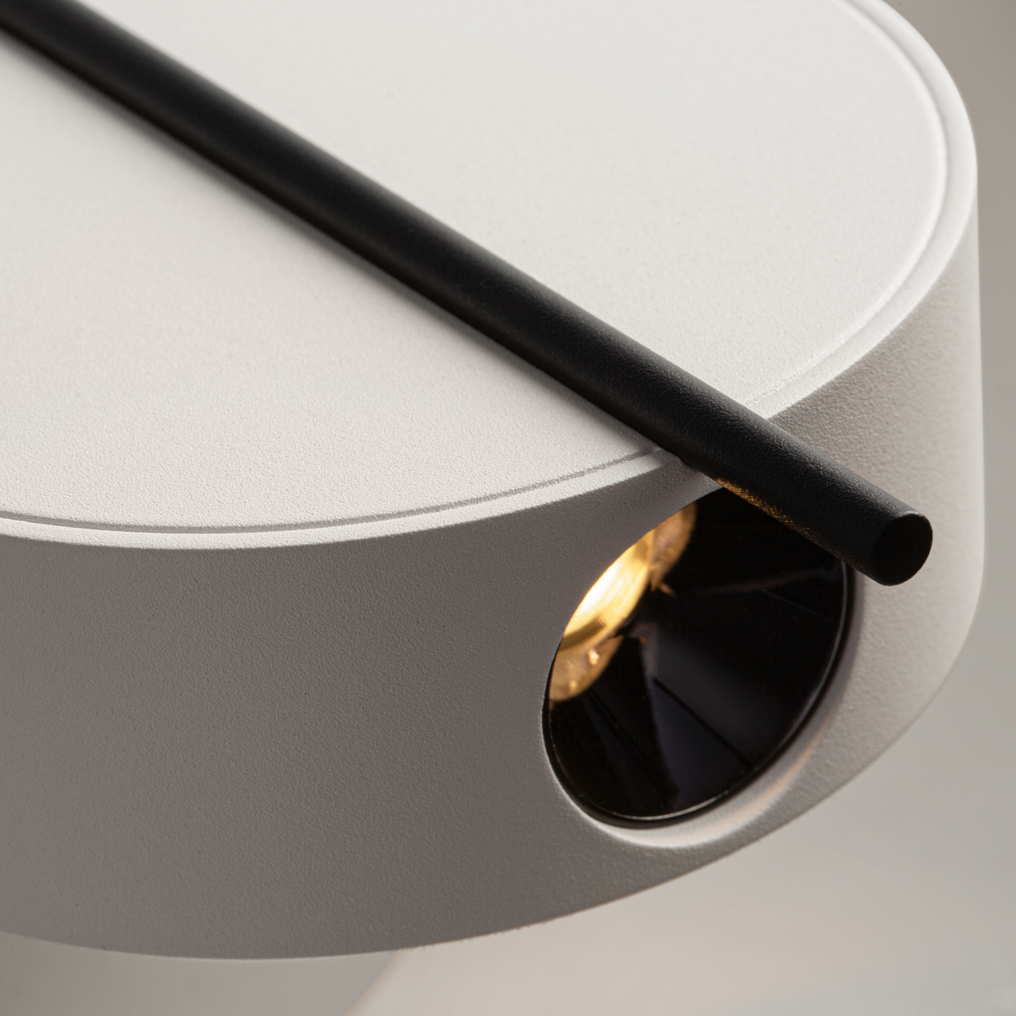 Настенный светильник Maytoni Nuance MOD180WL-L4W3K