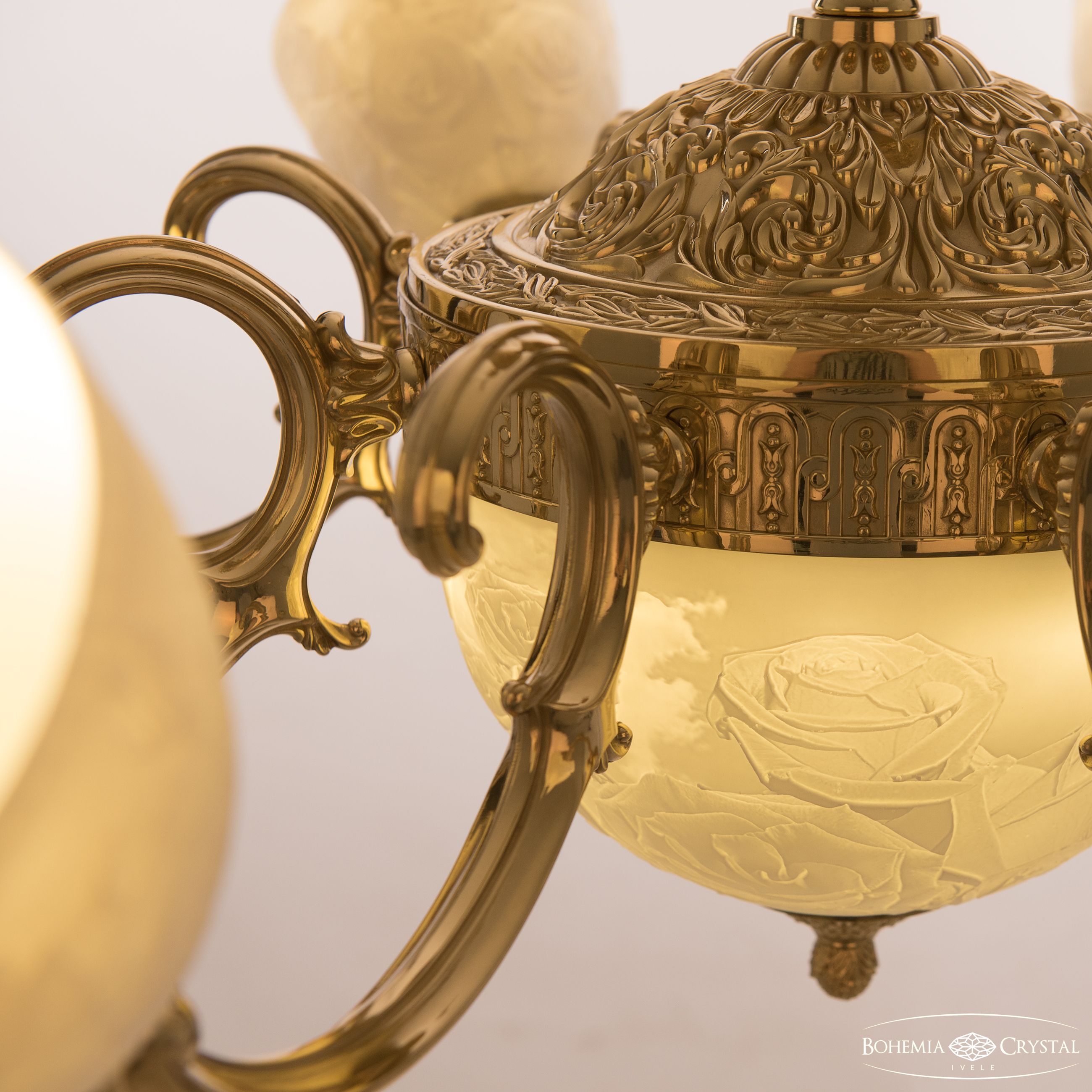 Подвесная люстра Bohemia Ivele Crystal Verona 72213P/8/210 G P1 U Rose