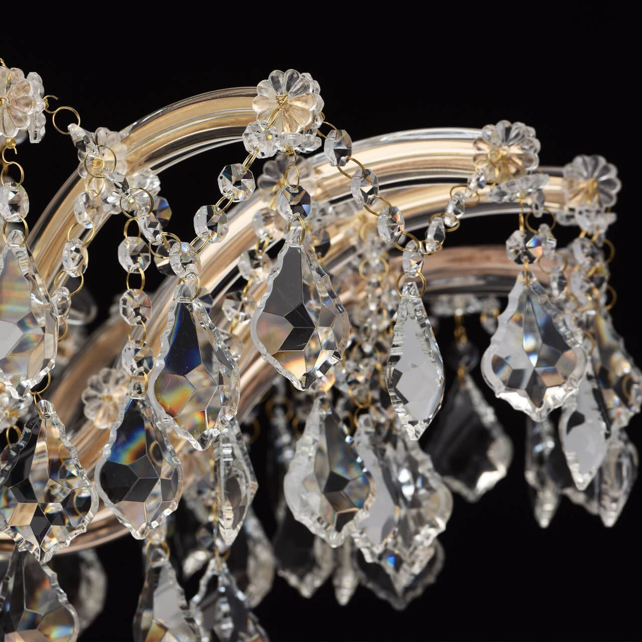 Потолочная люстра Chiaro Луиза 383010210 в Москве