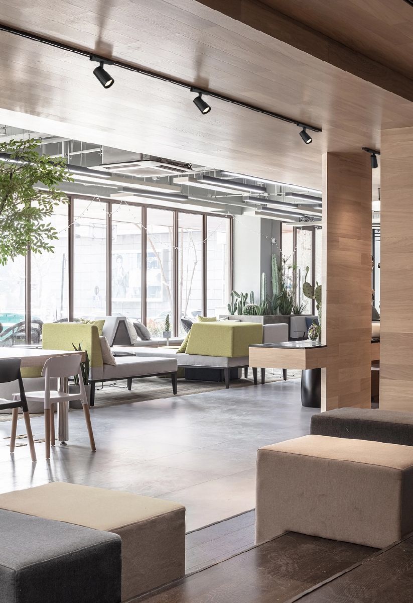 Трековый магнитный светильник iLedex Vision 4825-048-D70-20W-36DG-3000K-BK