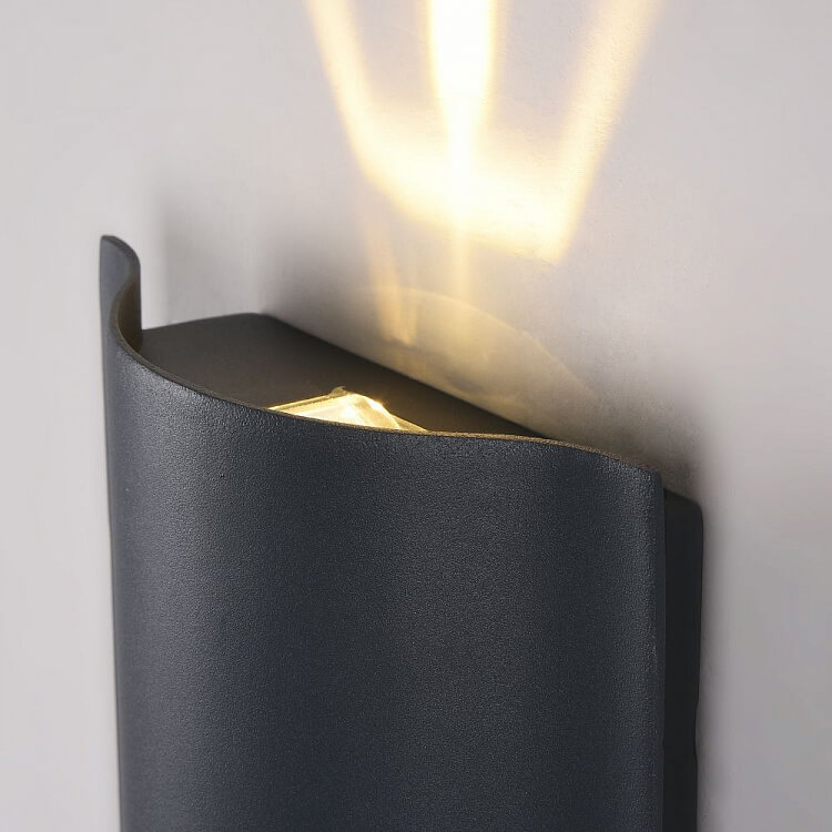 Уличный настенный светодиодный светильник Maytoni Greenwich O592WL-L6GR