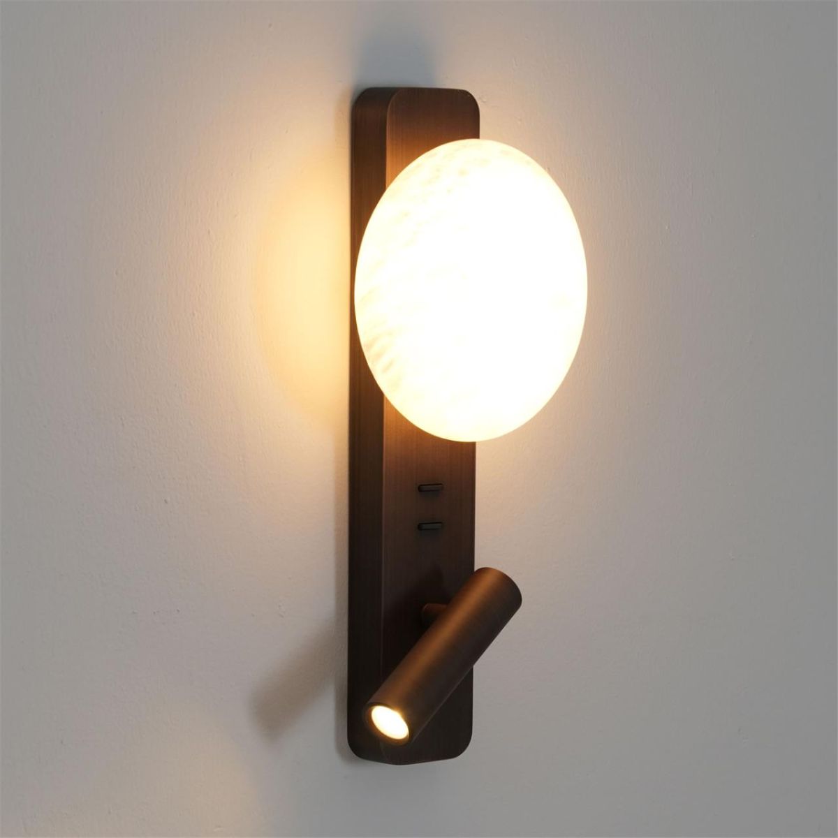 Настенный светильник Odeon Light Hightech Albergo 7163/9WL