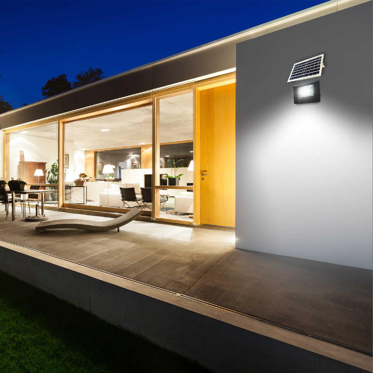 Прожектор c солнечной панелью Apeyron батарея 6000МА (3.2 В, 6Aчас) 05-34