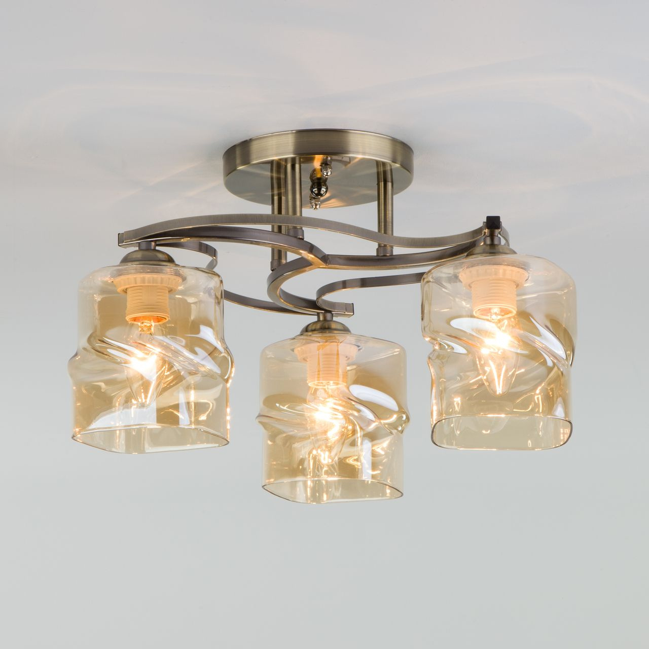 Потолочная люстра Eurosvet Brice 30158/3 античная бронза