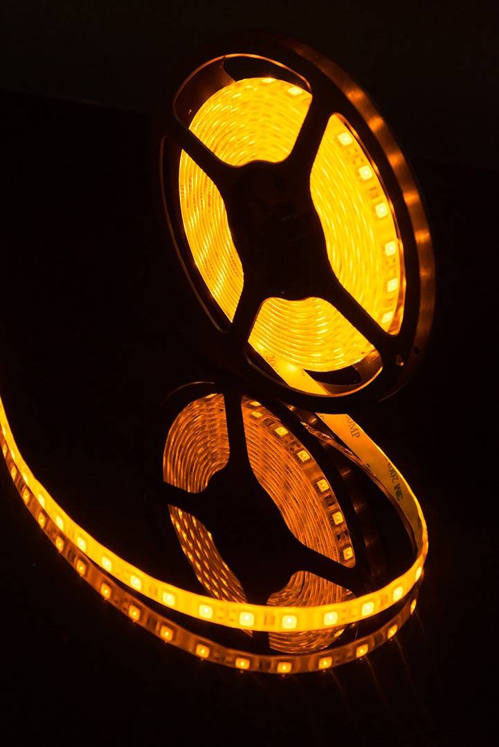 Светодиодная лента SWG SWG560-12-14.4-Y-65 000055