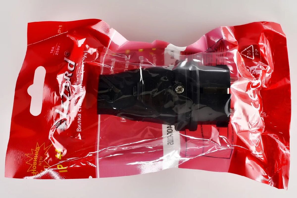 Вилка однофазная Lezard Каучук 106-0400-0105/105