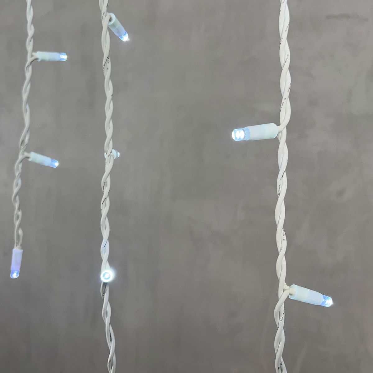 Гирлянда Бахрома Laitcom (LTC) LL168BLW-8-2W