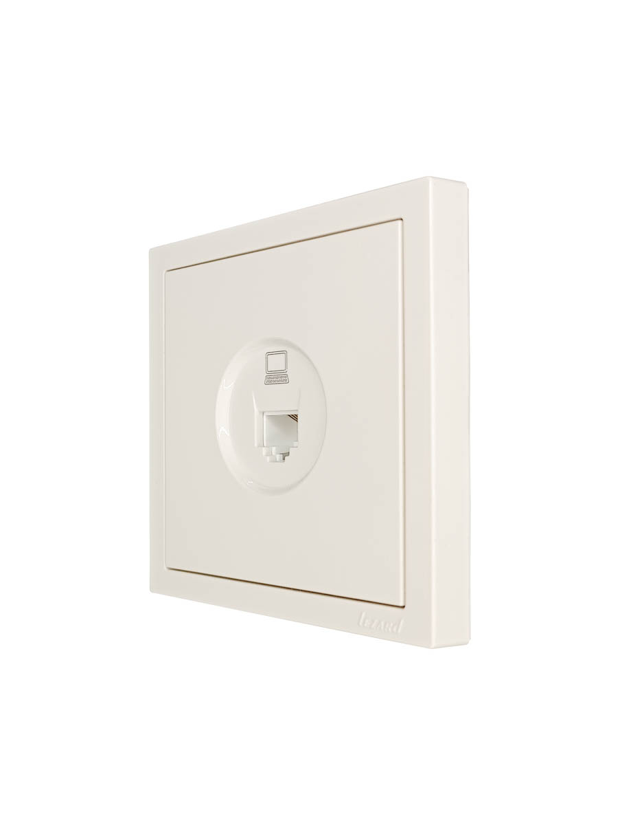 Розетка компьютерная слоновая кость Lezard Zima 704-9088-139