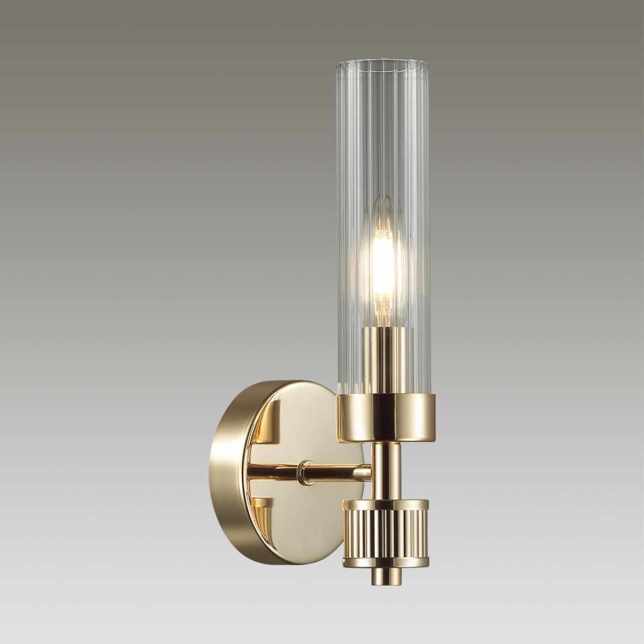 Бра на штанге Lumion Kamilla 5274/1W