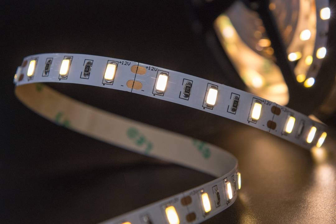 Светодиодная лента SWG SWG660-12-12-WW 001690