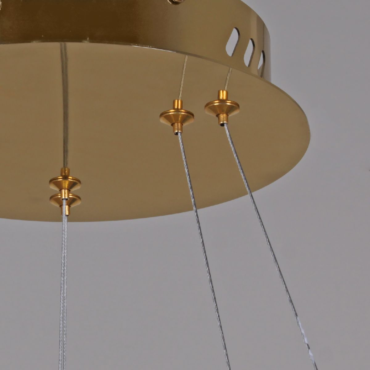 Подвесная люстра Reluce 22064-0.3-400+600