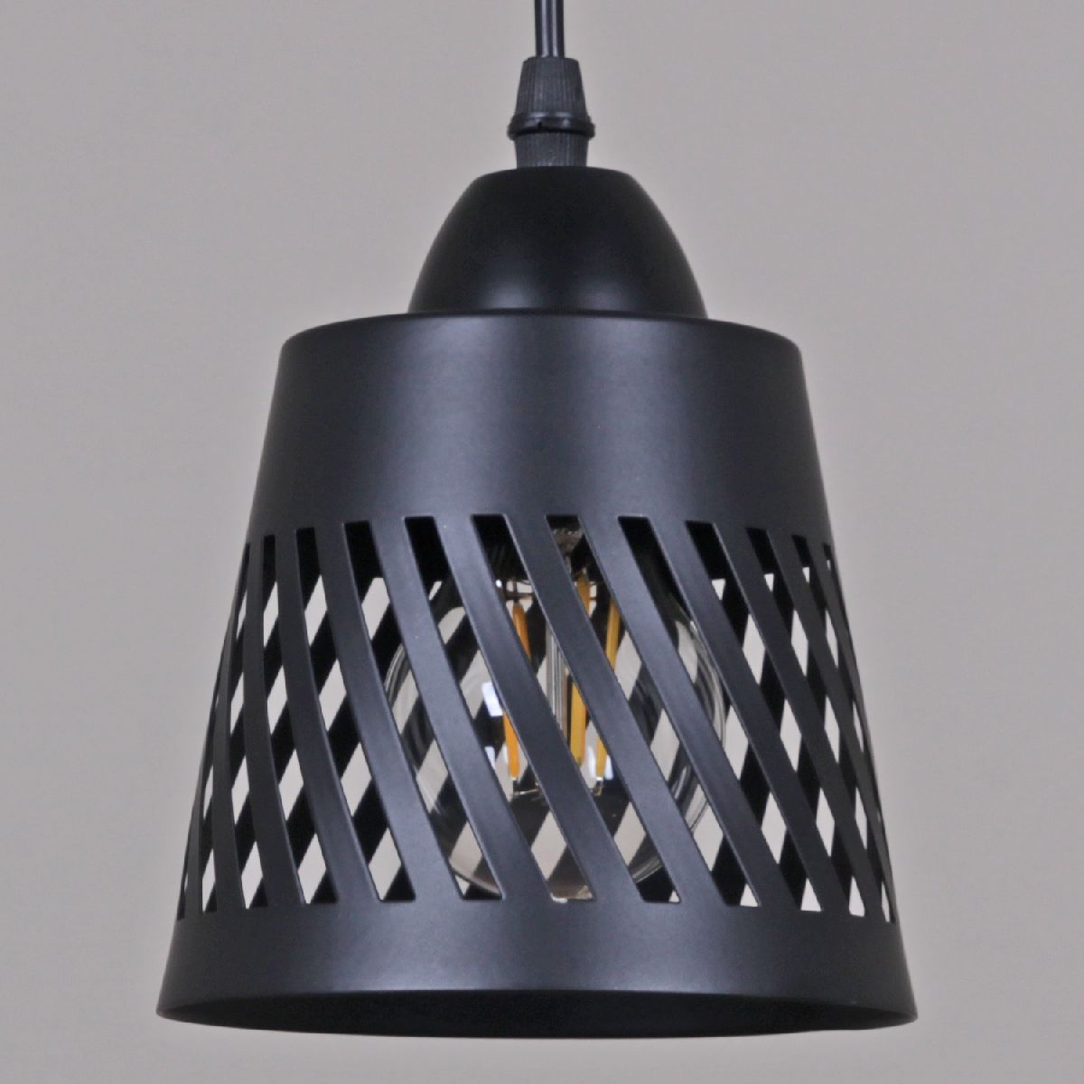 Подвесной светильник лофт Reluce 06172-0.9-01 BK