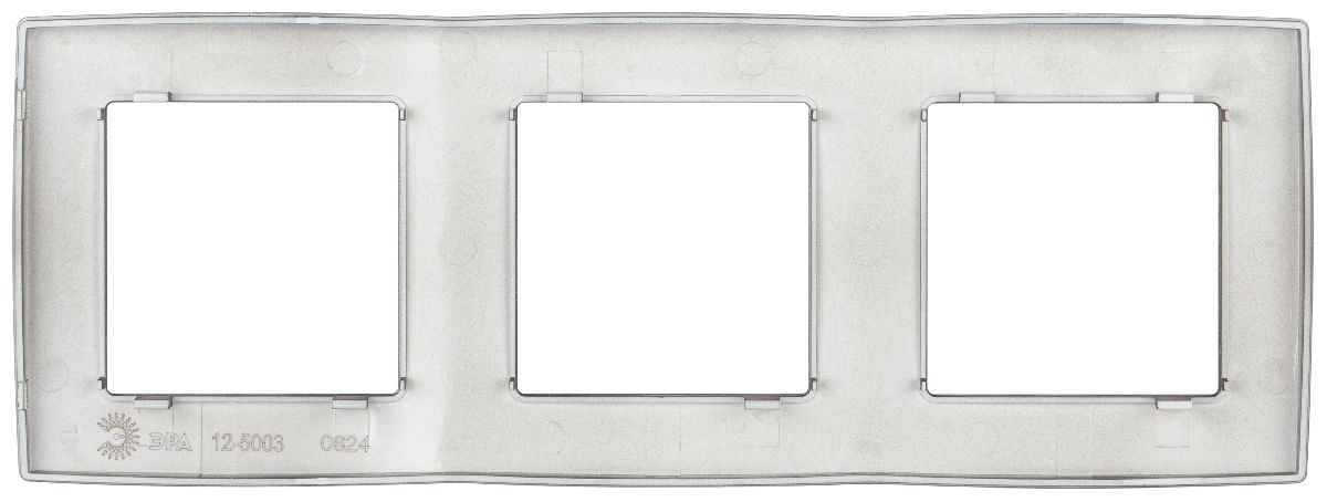 Рамка трехместная Эра 12-5003-16 Б0065739