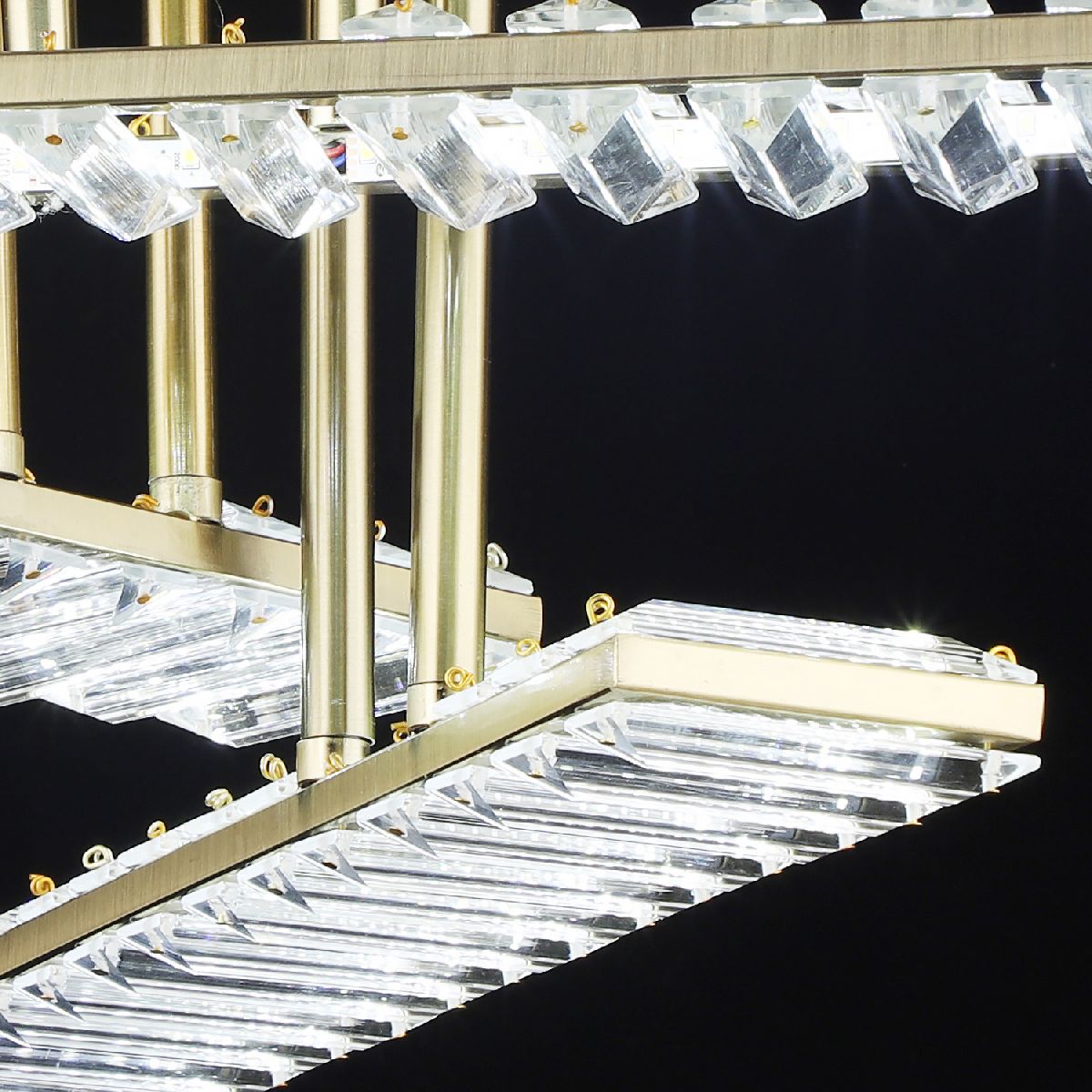 Потолочная люстра Reluce 02598-0.3-102W COP