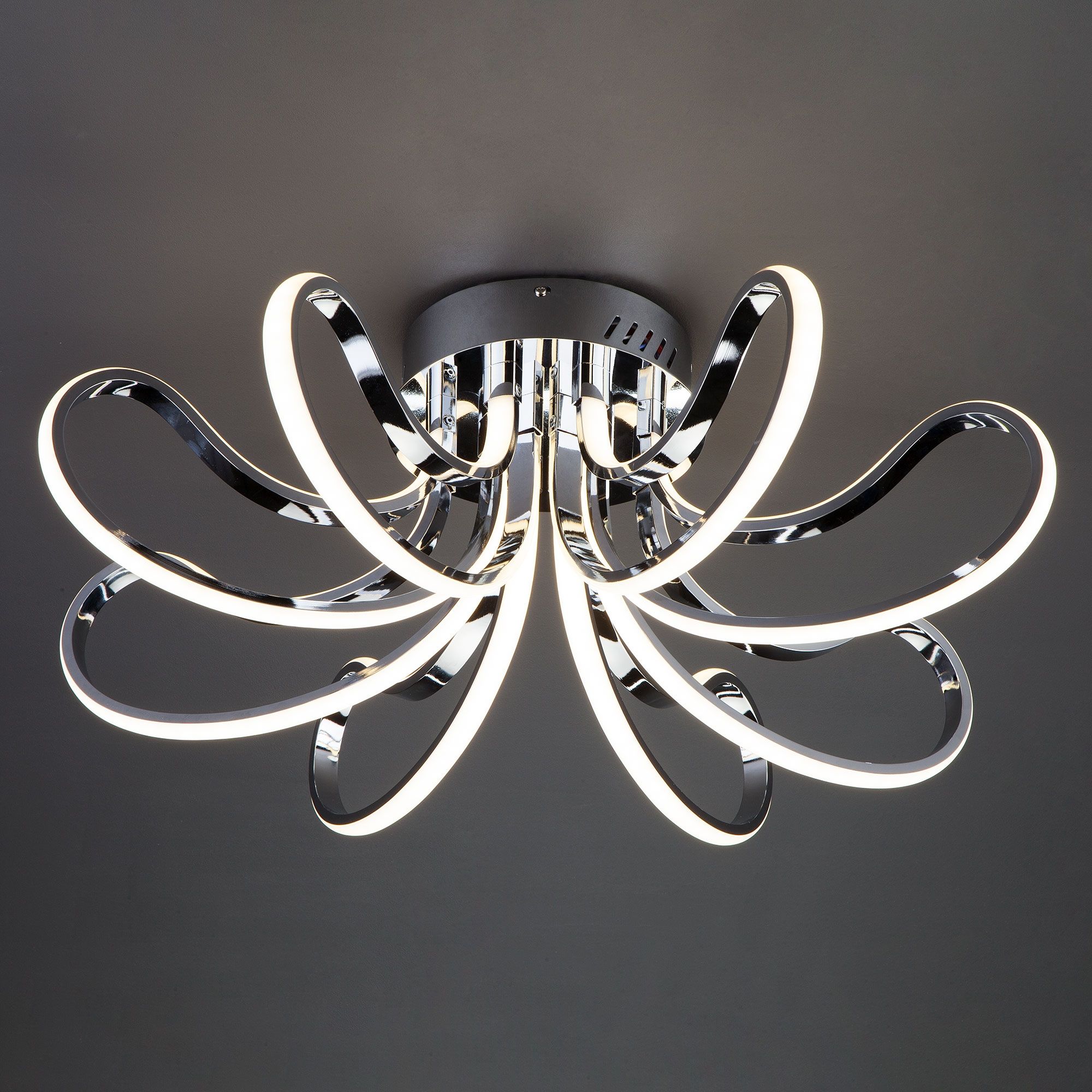 Потолочная люстра Eurosvet Lilium 90079/8 хром