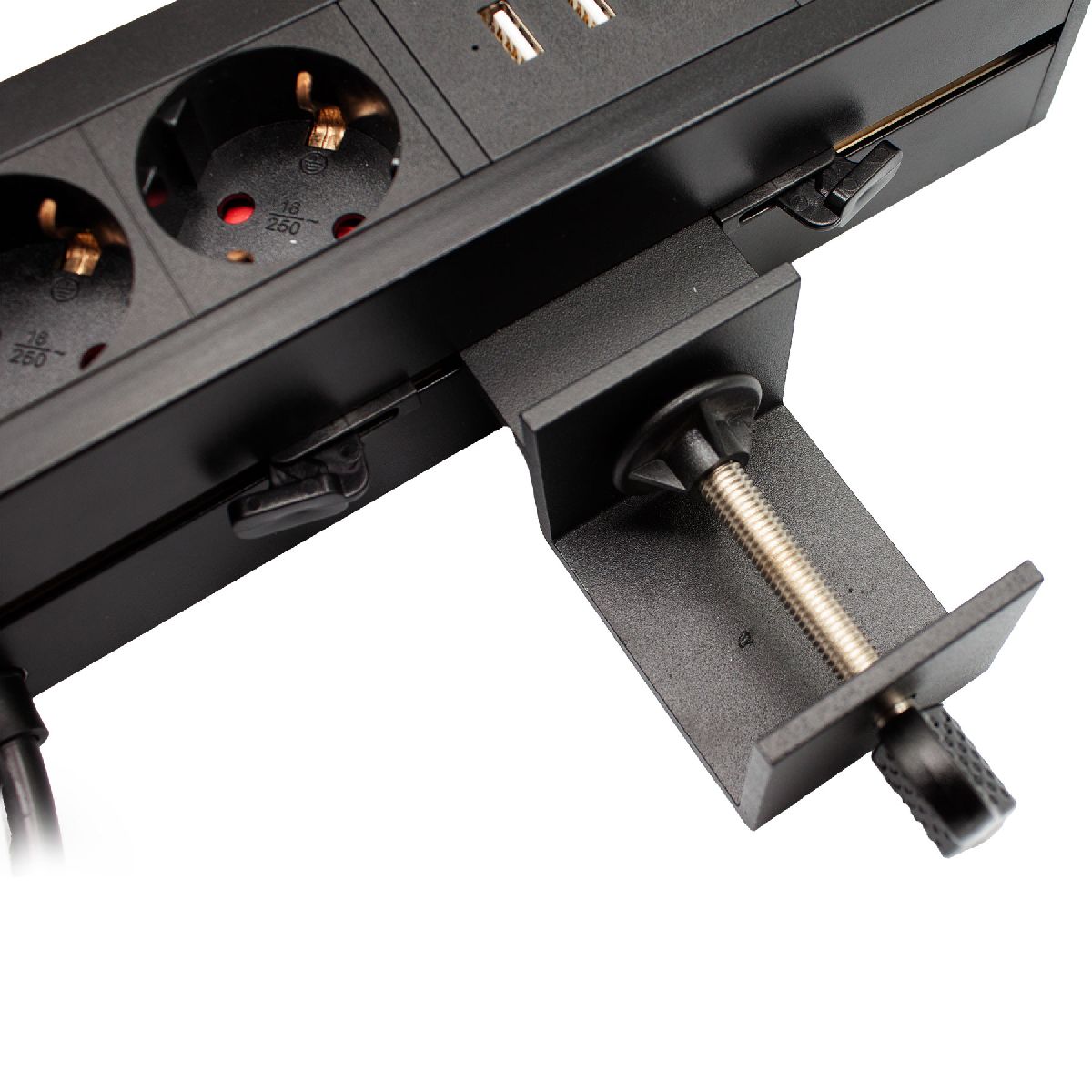 Блок розеток LE4 (2 секции 2 USB + 1 type-C беспроводная зарядка) Mebax 00-00002876